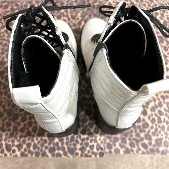 Women's White Lace-Up Boots - Picture 3 of 4